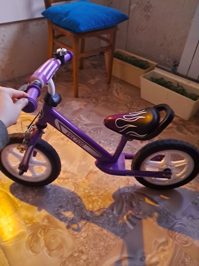 Продам детский велобег