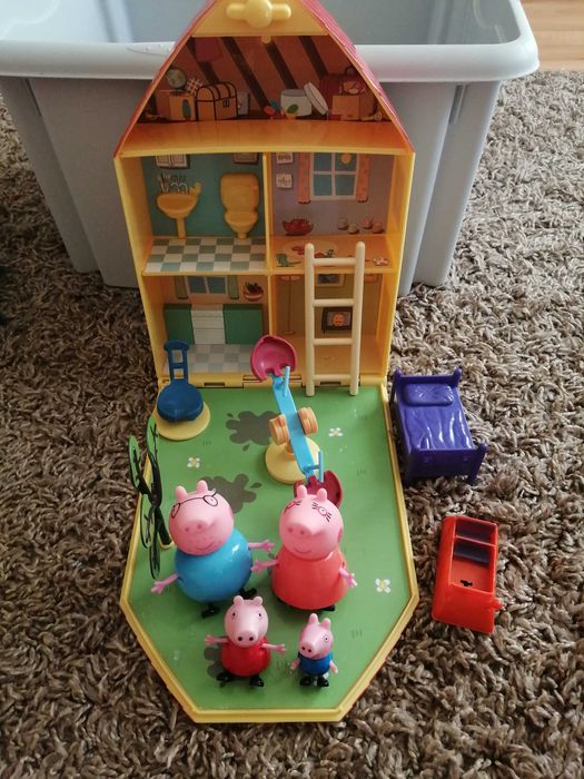 Składany domek Świnki Peppy i akcesoria