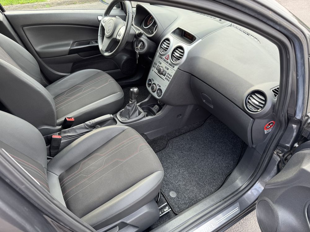 Opel Corsa D LIFT, Grzana Kierownica, Skóry, Nowe Opony, Jak Nowy