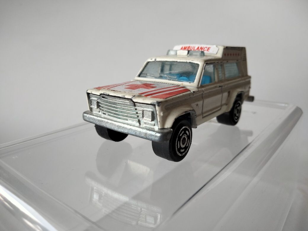 1/64 Jeep Cherokee "Urgences" (Majorette)