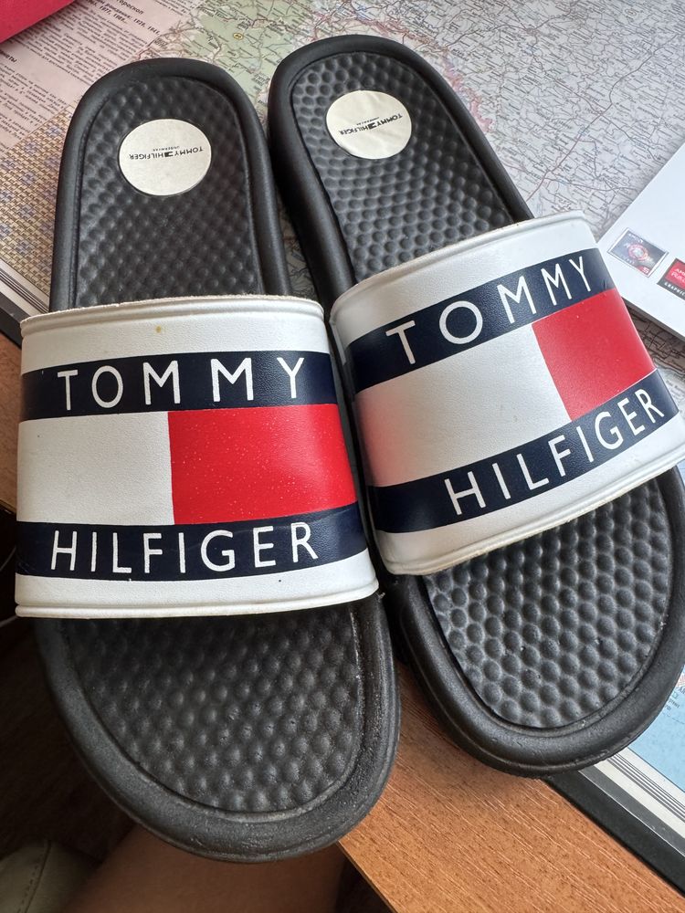 Слайдери чоловічі Tommy Hilfiger