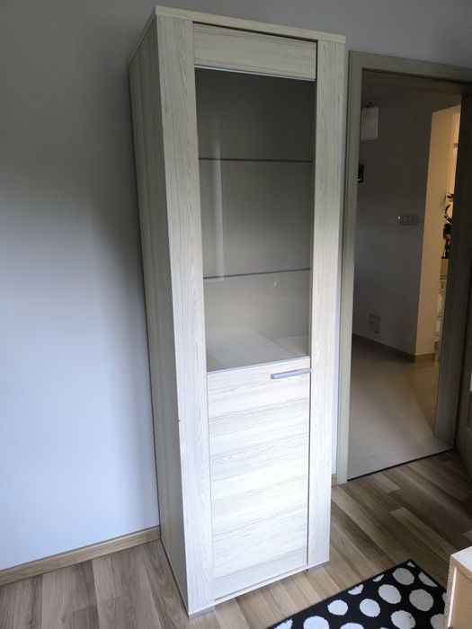 Meble do salonu - szafka RTV, witryna i stolik kawowy