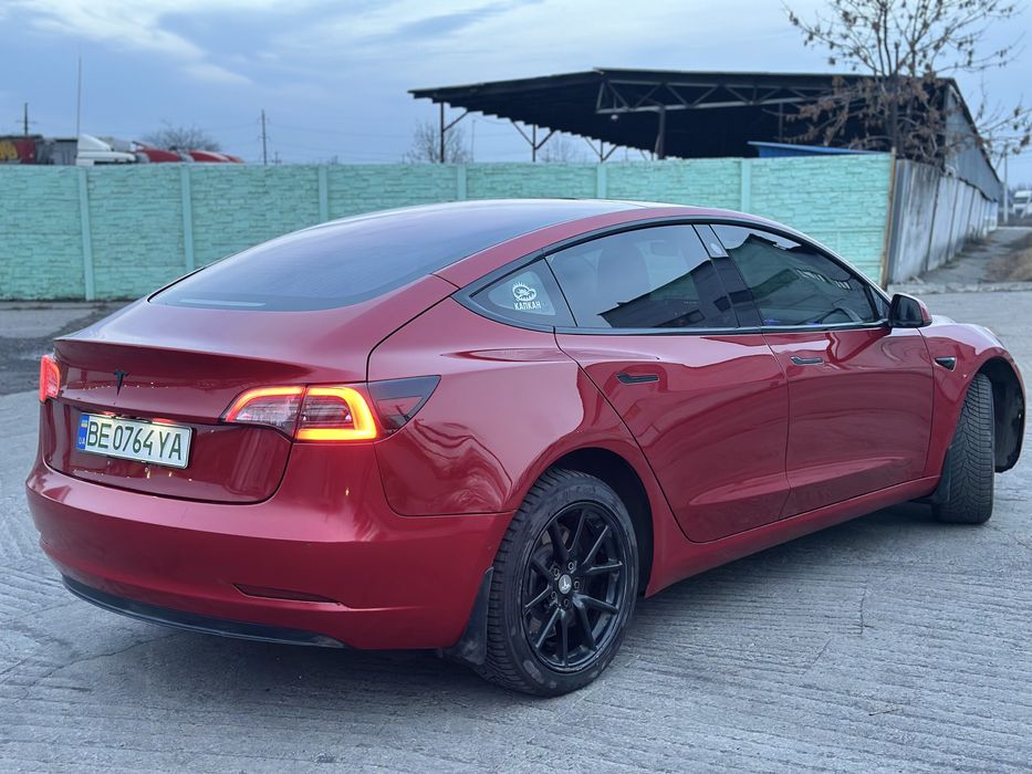 Продам Tesla model 3 2018 75 kwt