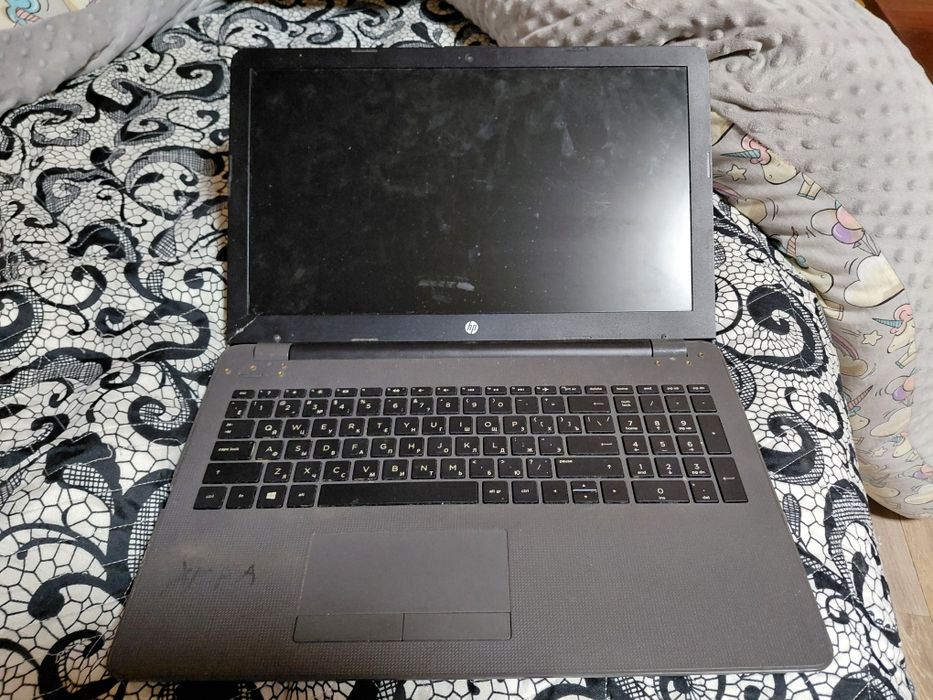 Продам ноутбук на запчастини