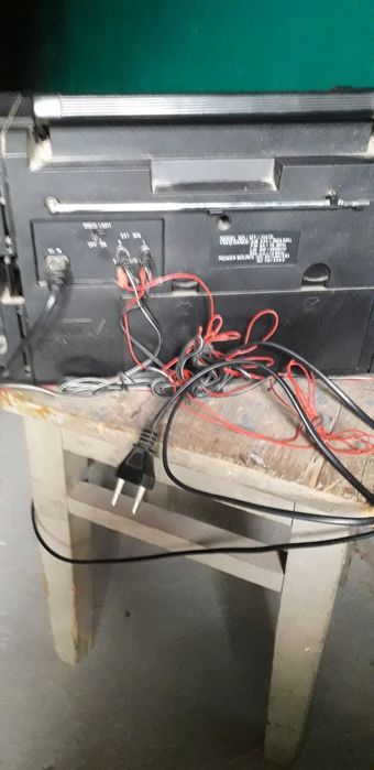 Магнитофон  кассетный со светомузыкой.