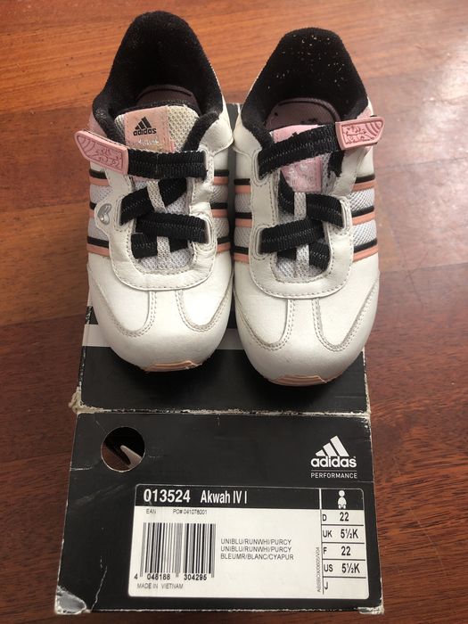 Sprzedam Dziecięce Buty Adidasy Firmy Adidas