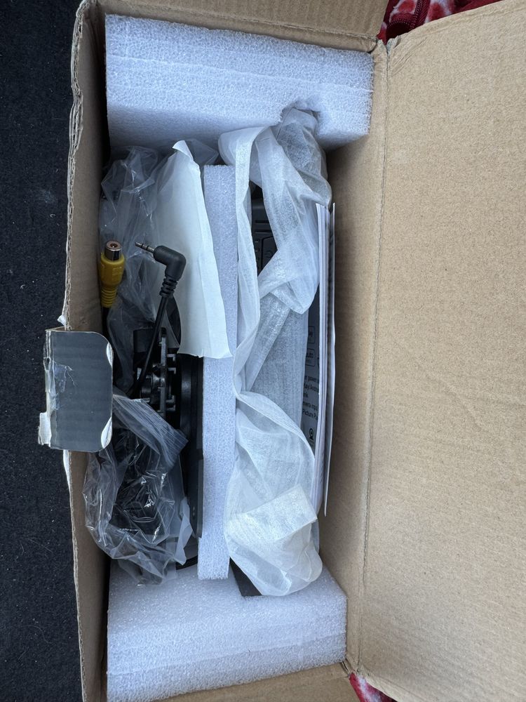 Sprzedam ekran mulimedialny Carplay do auta