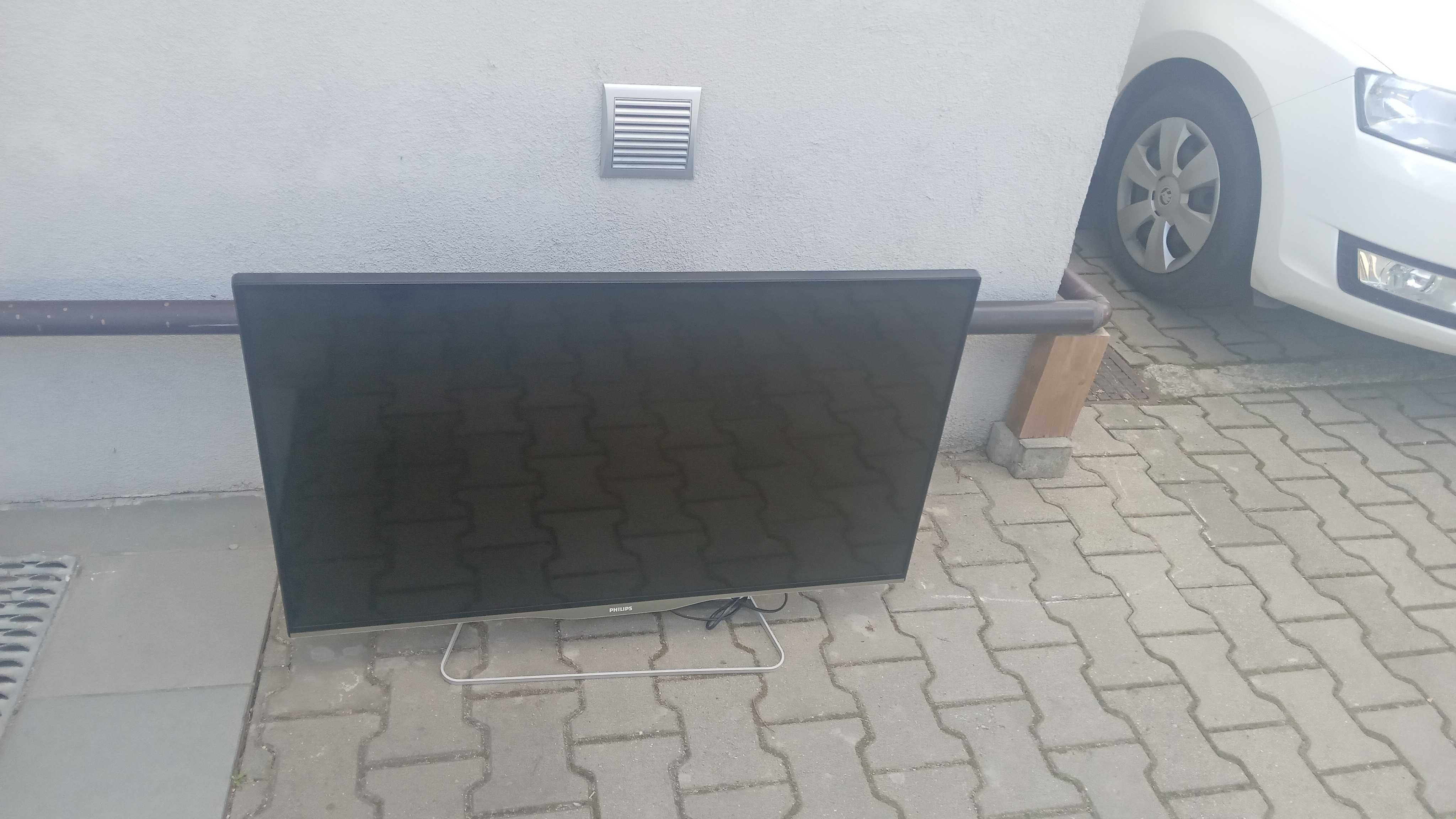 Sprzedam telewizor Philips 42 cale AMBILIGHT