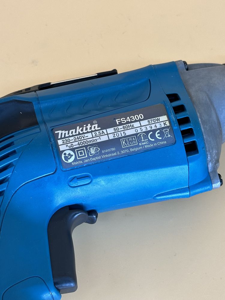 Шуруповерт для гипсокартона Makita FS4300