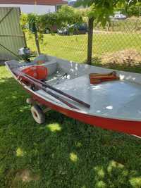 Łódka z silnikiem HONDA 2km + przyczepa + wiosła