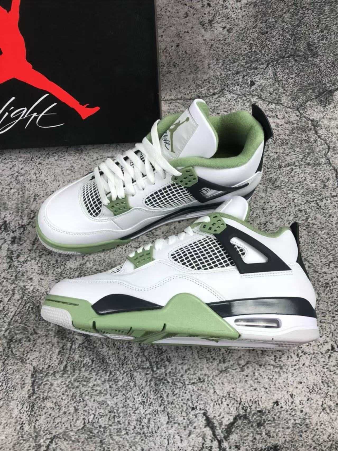 Jordan 4 Retro SB Pine Green R.38