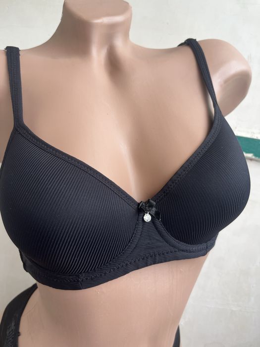 Бюстгалтер ліфчик 75В