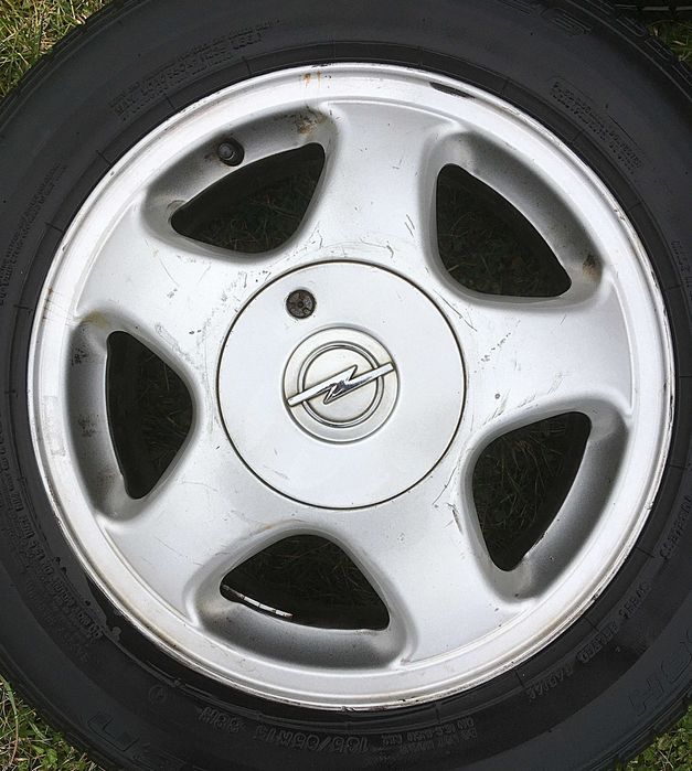 Alufelgi Opel z oponami 15"- 4szt.