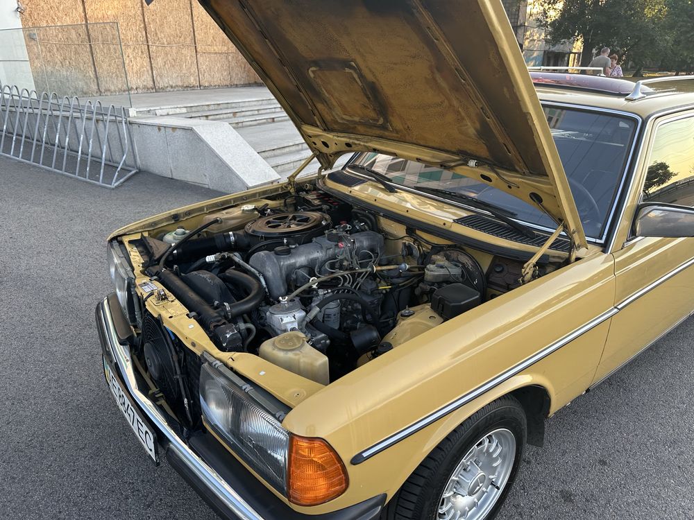 Продам Mercedes 300TD Turbodiesel (W123)