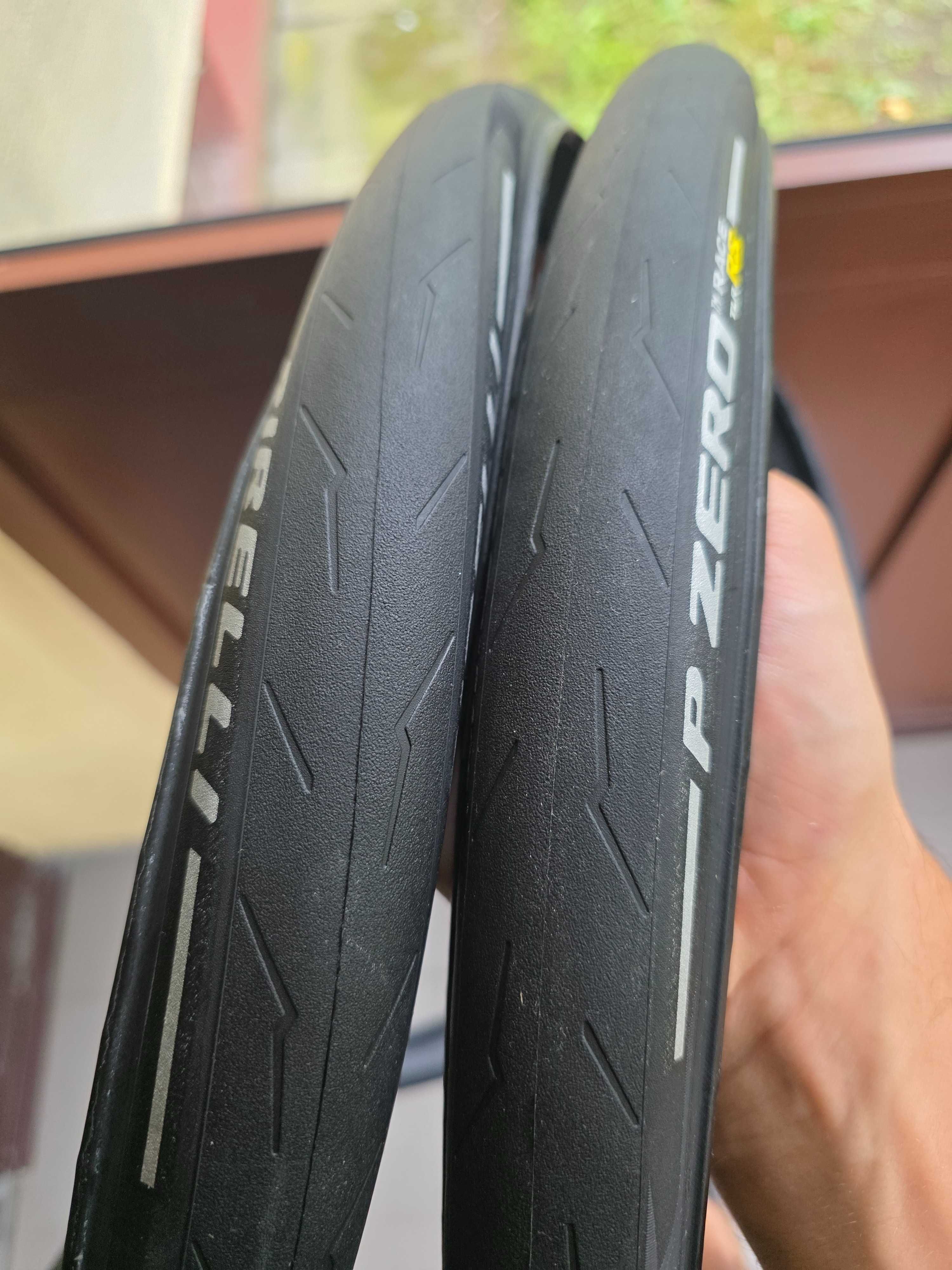 Opony szosowe Pirelli P Zero TLR RS 700C x 28mm Czarne