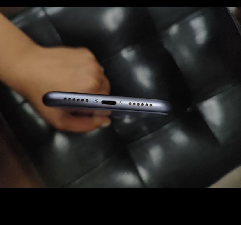 iphone11 на 128 гб 86% заряду