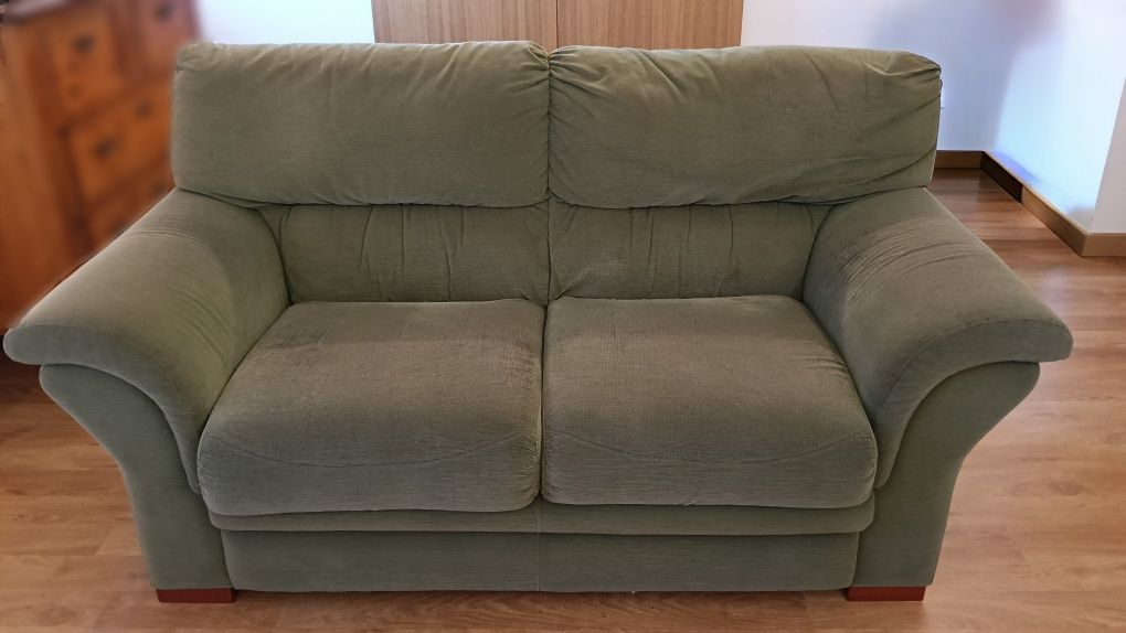 Sofá e 2 Poltronas