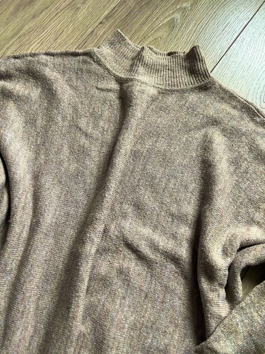 Ciepły gruby damski sweter z golfem z wełną