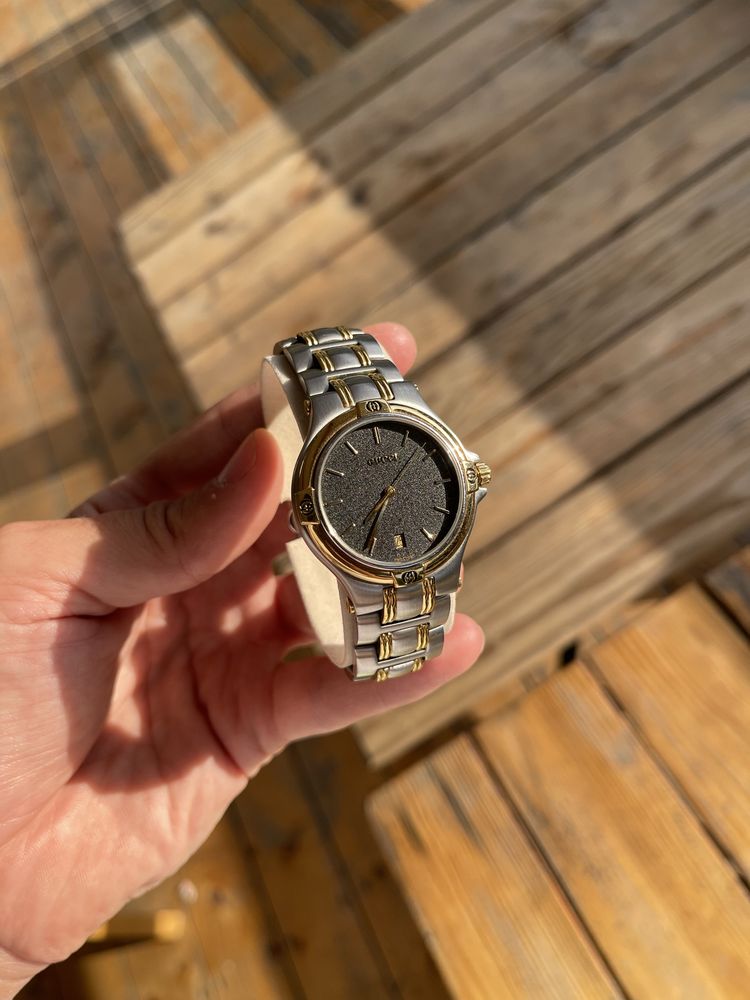 Годинник Gucci 9040M вінтаж 1996рік
