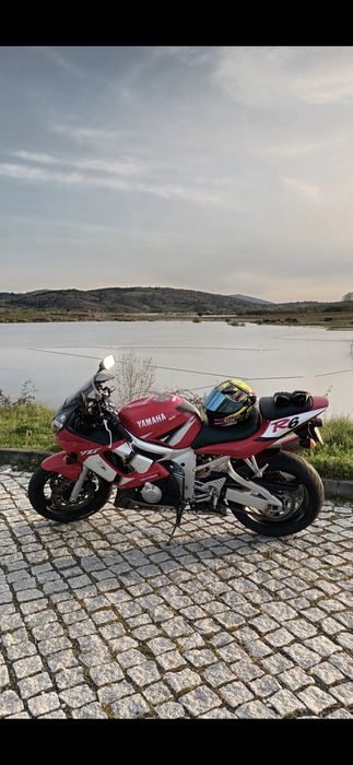 Yamaha YZF-R6 (RJ03)