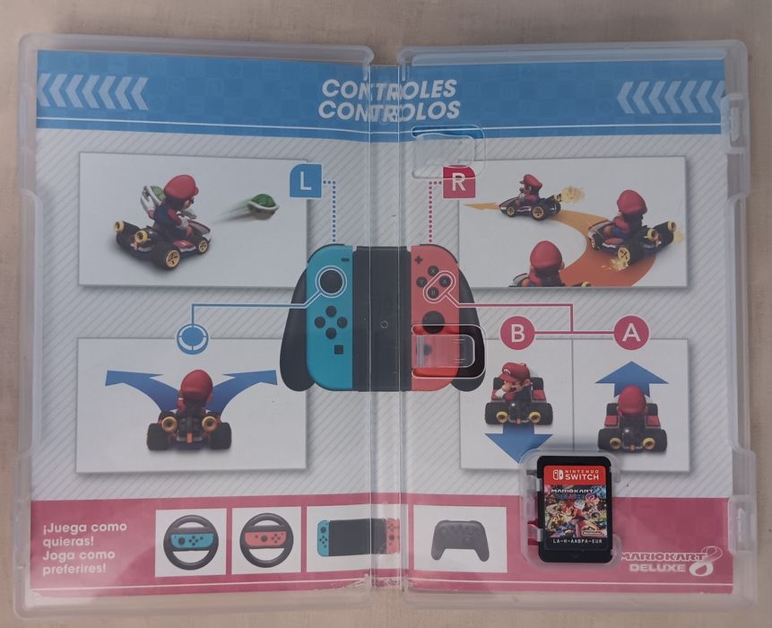 Mario Kart 8 Deluxe + 2 volantes Nintendo Switch