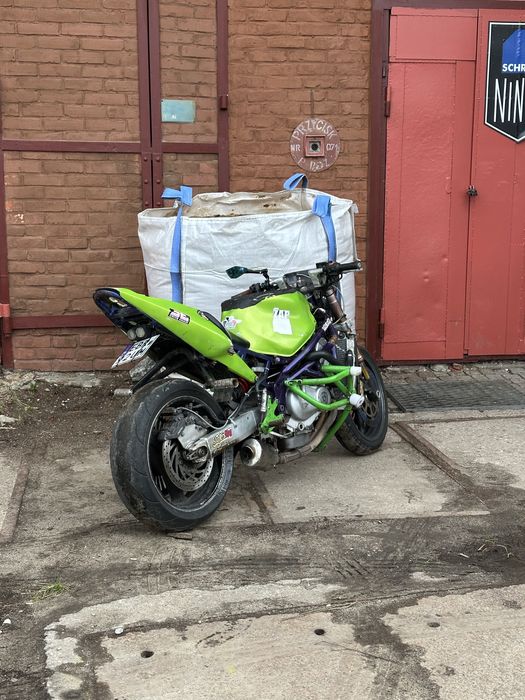 Honda cbr600 f4 Stunt