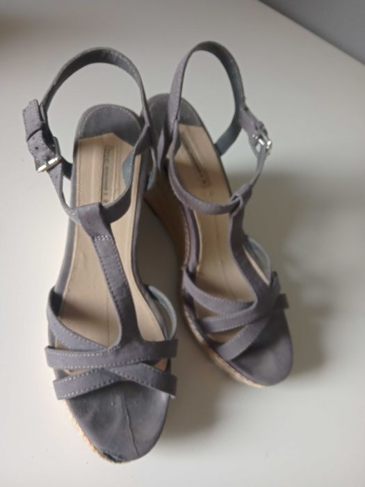 Sandały firmy Oysho rozmiar 40
