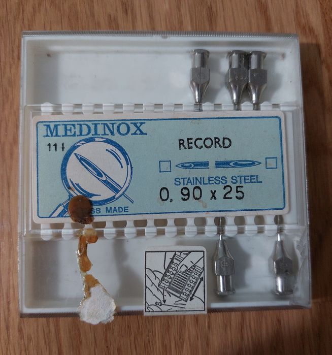 Material médico - agulhas de seringas