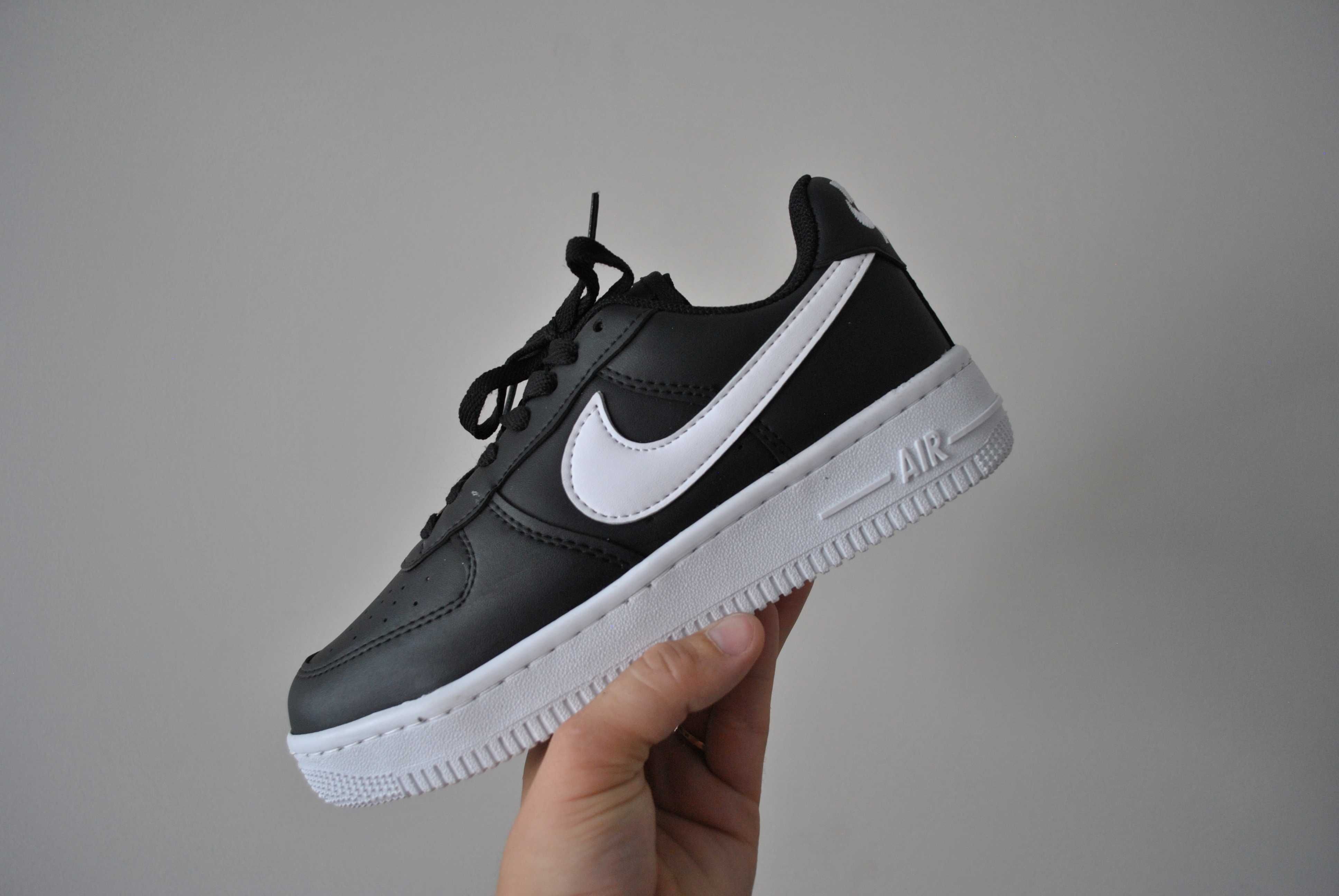 Кросівки Nike Air Force  Black and White