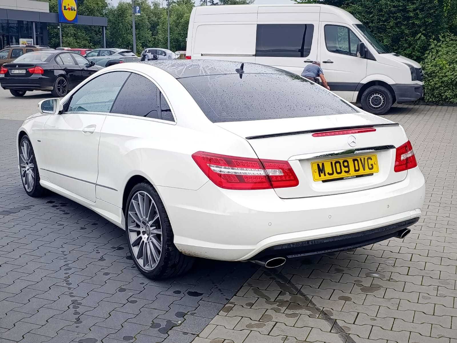 Anglik Mercedesa E w207 coupe AMG 350d 3.0 V6 231KM automat 2009r