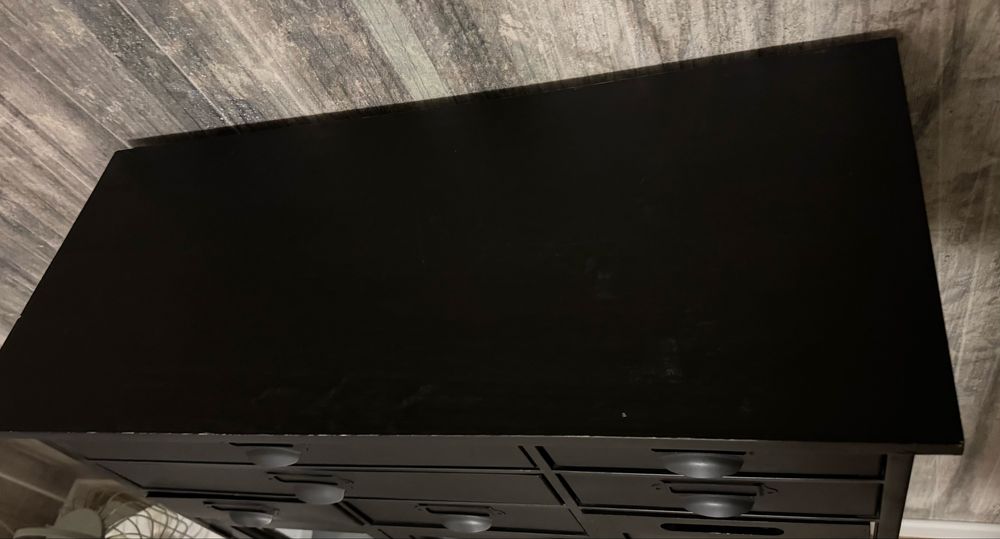 Komoda na nóżkach w stylu industrialnym - Art Factory