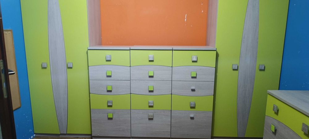 Meble młodzieżowe dziecięce zestaw 2x szafa 1x komoda 3x szafki