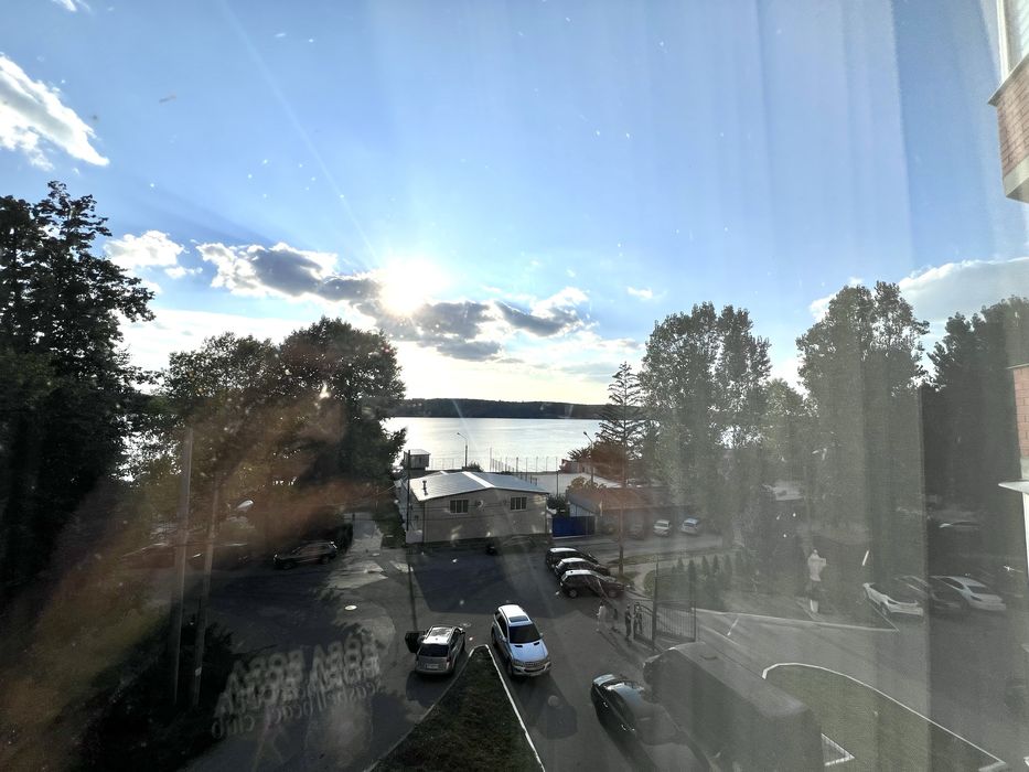 Оренда 2-кімнатноі біля озера