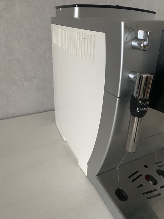 Кавомашина Delonghi Intensa ECAM 23.420 є Вибір