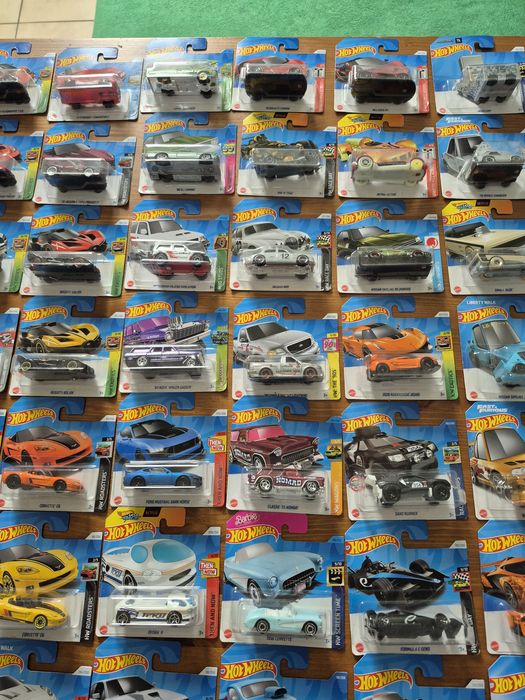autka hot wheels