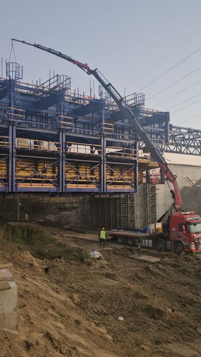 Usługi dźwigowe transportowe hds 10t  kontenery maszyny laweta galsta