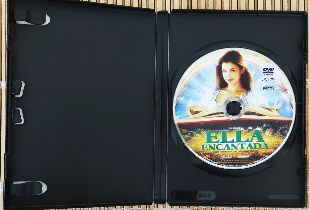 Ella Encantada - Ella Enchanted - 2004 -DVD