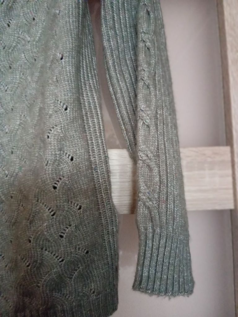 Sprzedam sweter damski
