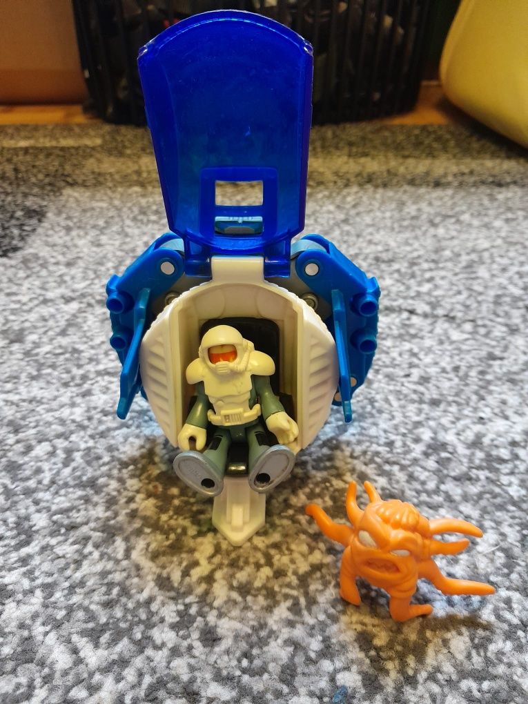 Imaginext Fisher Price statek kosmiczny plus ludzik