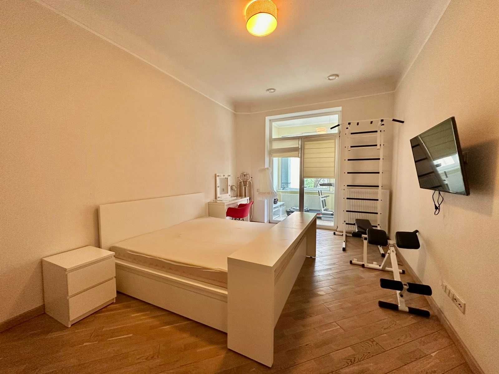 Оренда 2 кім квартири по вул. М. Грушевського (150 м.кв.)