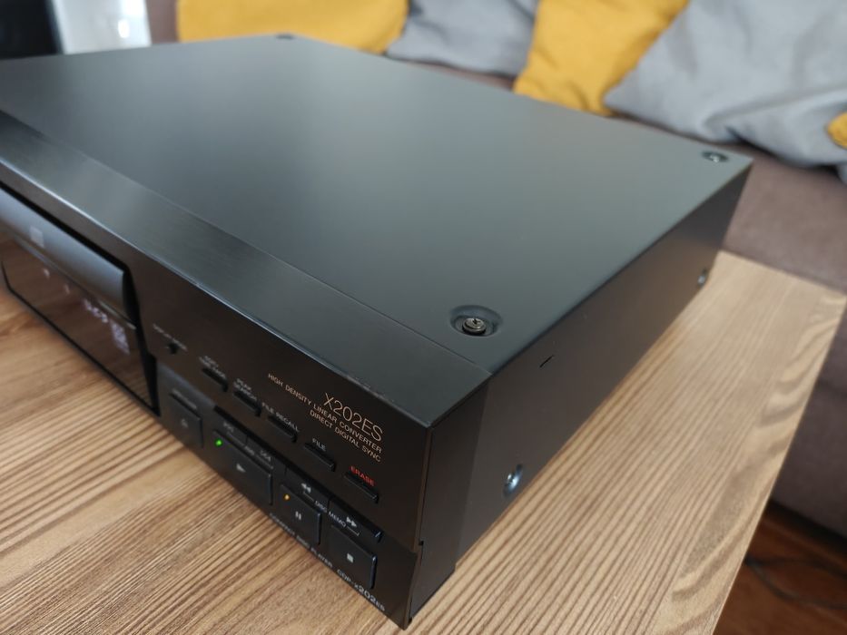 Sony  CDP-x202ES
