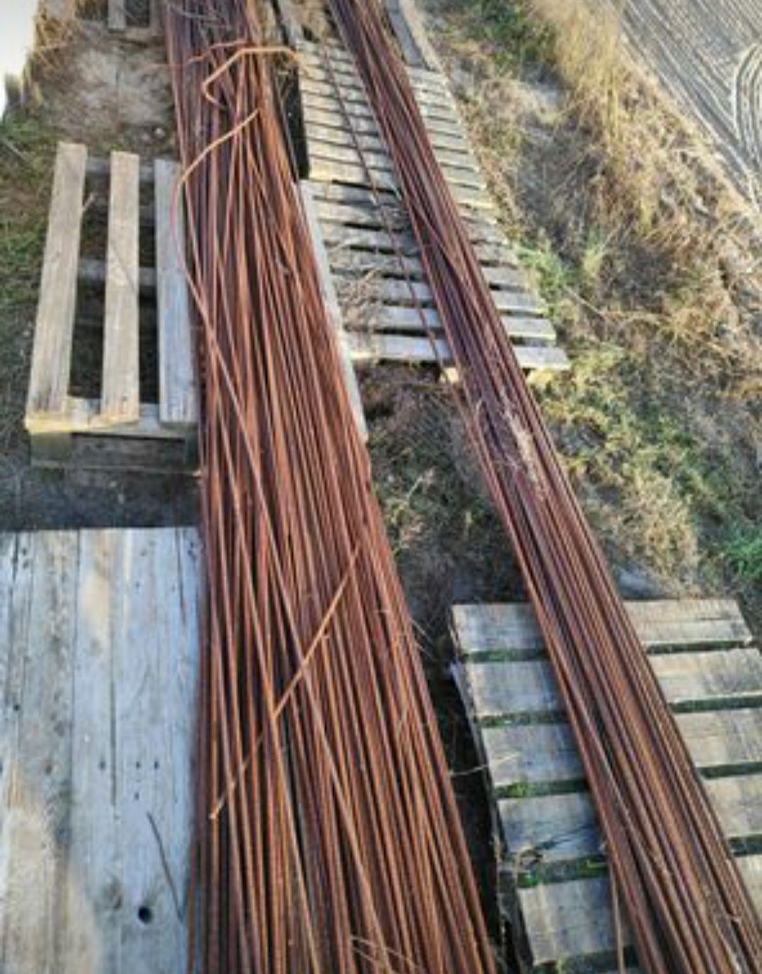 Sprzedam pręty żebrowane o długości 12 m - 8 mm i 10 mm