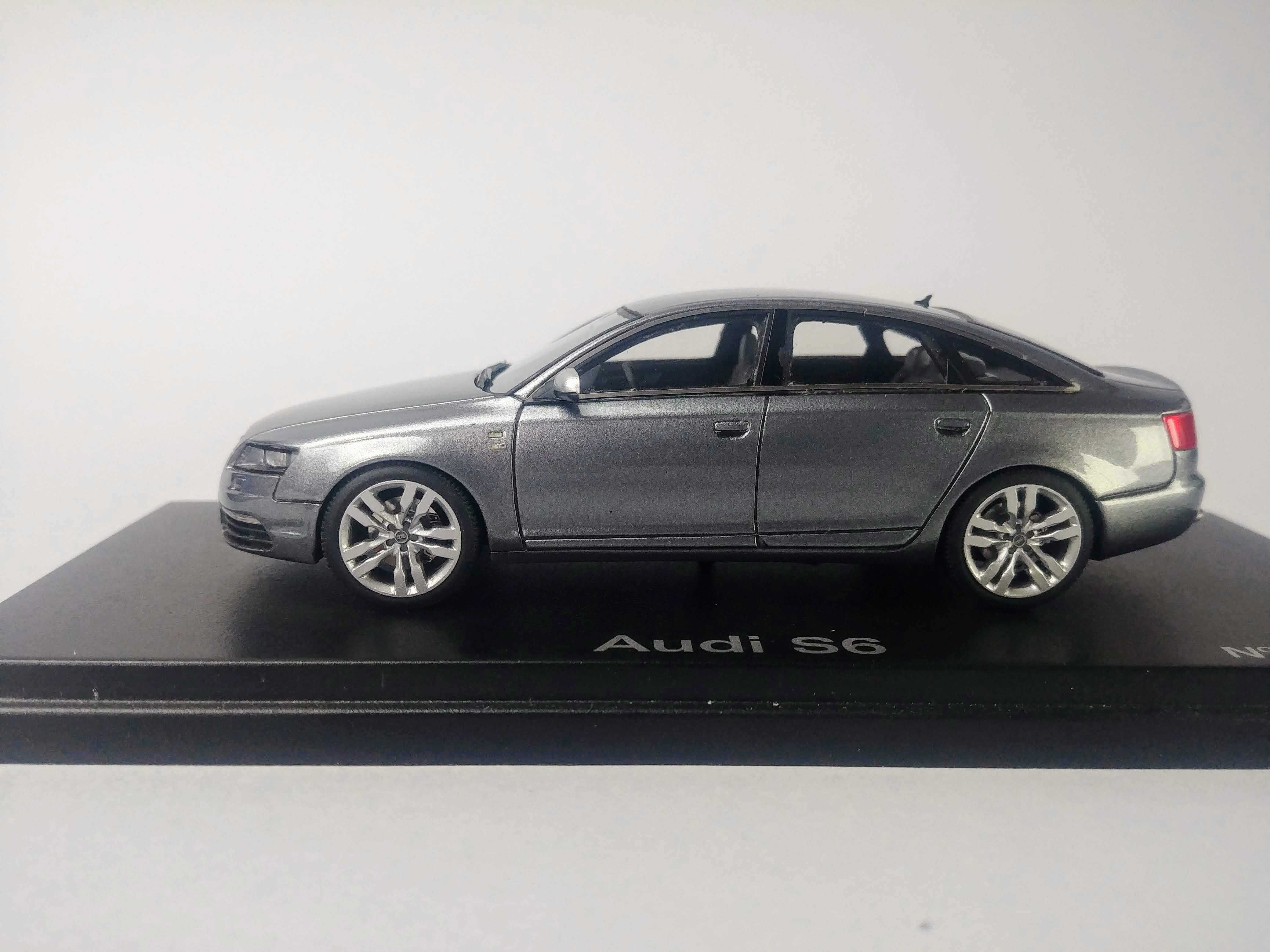 1:43 Audi A6 S6 quattro V10 5.2 (TYP 4F) 2005 – LookSmart 5010616113