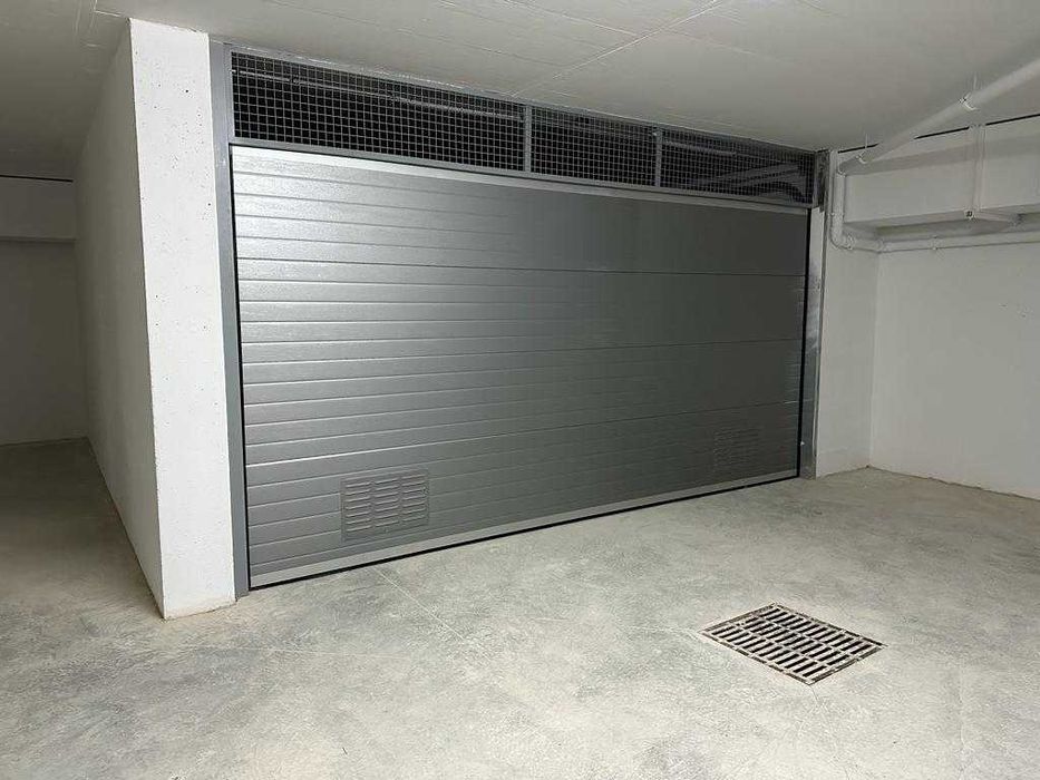 PORTÃO SECCIONAL AUTOMATIZADO!!!A PARTIR DE 75€ M2!!!