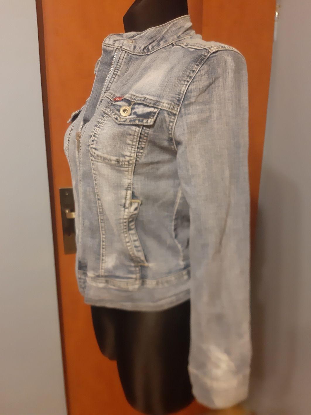 ?Kurtka jeans dżinsowa  z dżetami, ćwiekami S/M rozmiar 36/38 katana