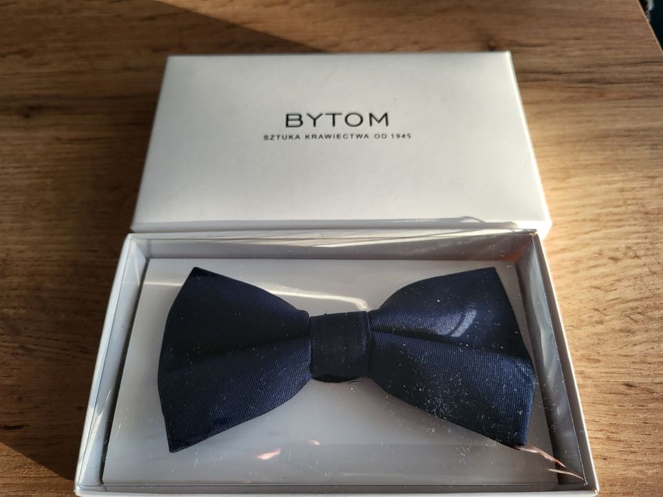 Mucha Bytom granatowa 100 % jedwab
