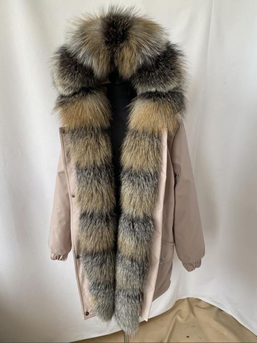 Парка з натуральним хутром