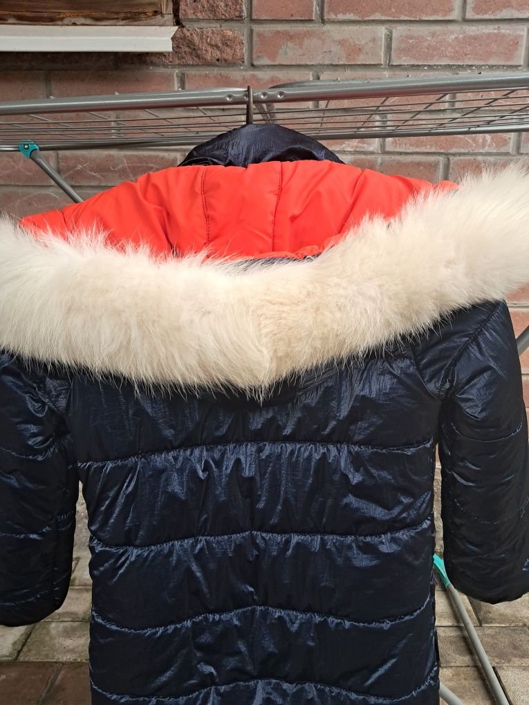 Зимняя куртка на девочку.  Р- 122-128