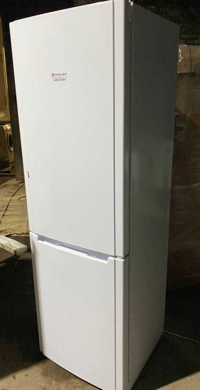 Холодильник Hotpoint EBM-18210-F  ( 188 см) з Європи