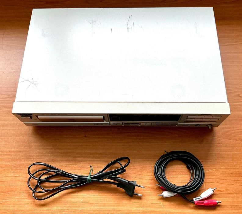 Technics - SL-P277A - Silver/Champagne Leitor de CD